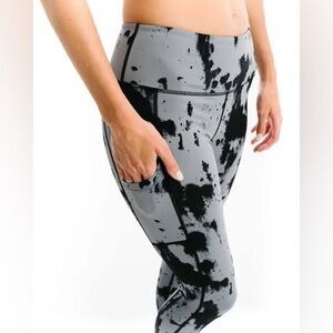 Zyia Active Slate Oxidation Soft N Snug Leggings 24” Size 4